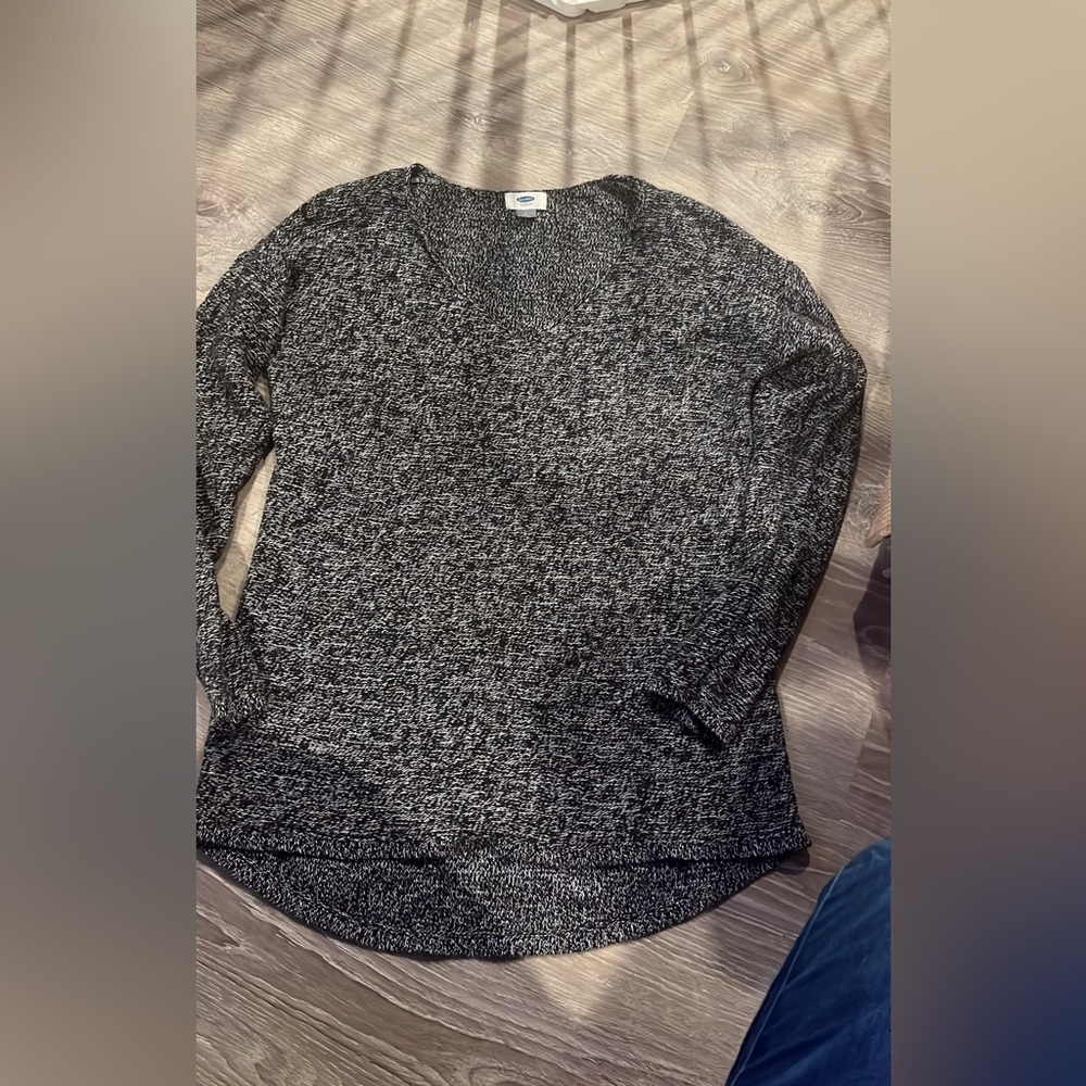 Old navy sweater